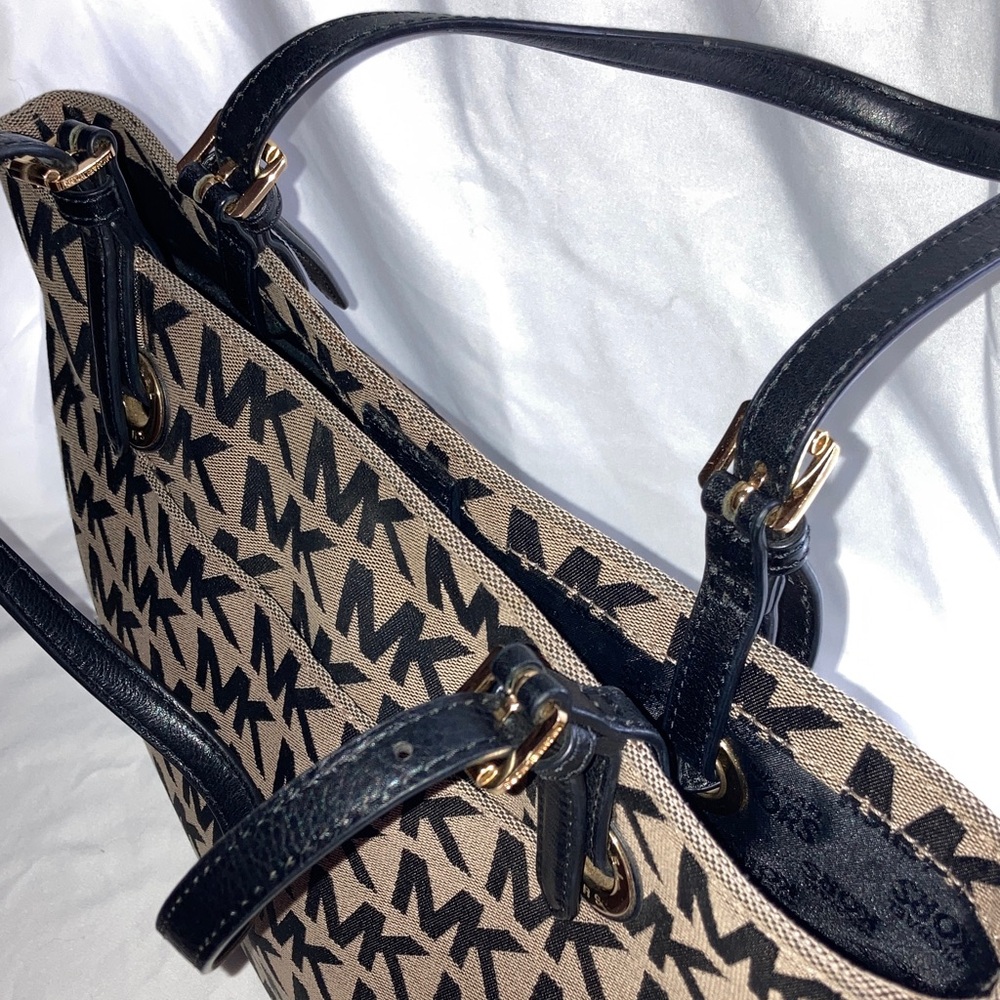 Michael Kors Signature Black and Tan Tote - Picture 7 of 10